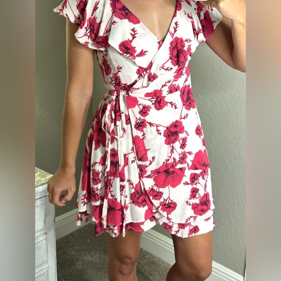 NWOT Free People pink and white Floral Wrap Dress with ruffle, V-neck detail - Picture 5 of 12